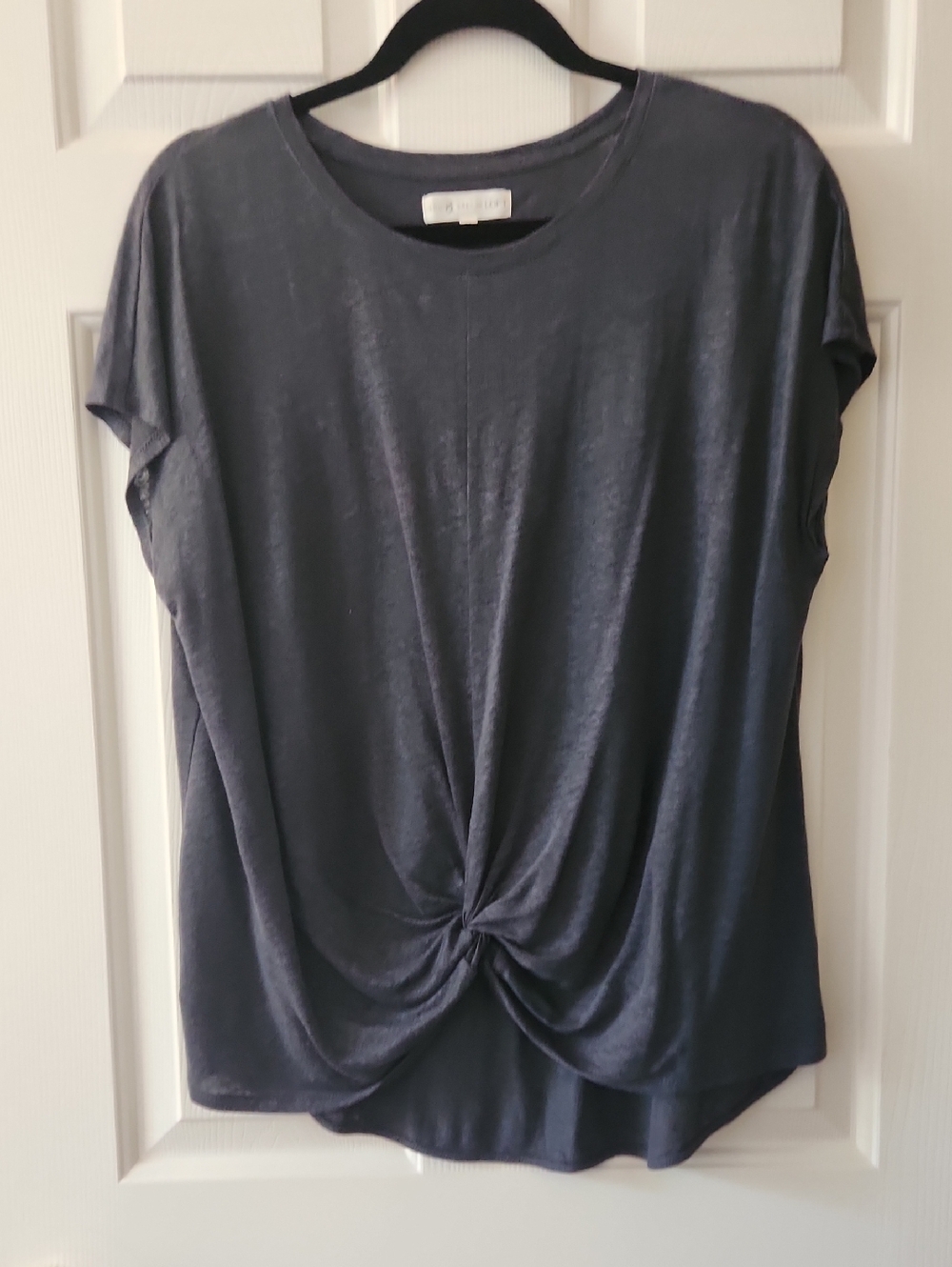 Lou & Grey Charcoal Linen Knot-Front Short Sleeve Tee